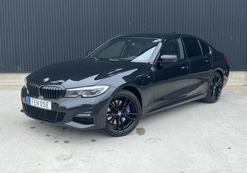 BMW 330, 2021