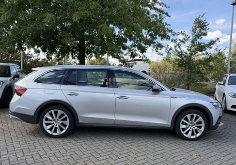 Skoda Octavia, 2023 3