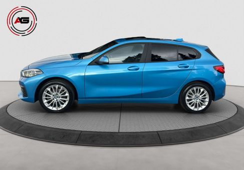 BMW 118, 2021