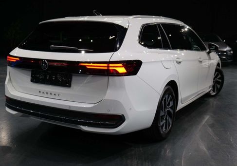 Volkswagen Passat Variant, 2024 3