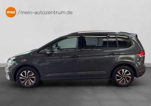 Volkswagen Touran, 2022 3