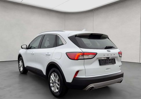 Ford Kuga, 2022