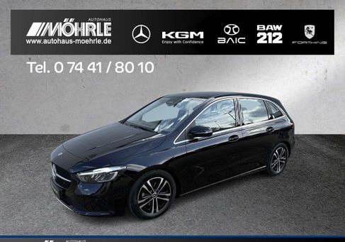 Mercedes-Benz B 180, 2023
