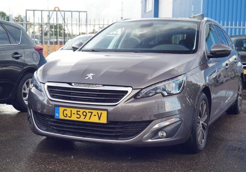 Volvo V40 Cross Country, 2018 3