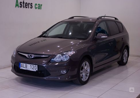 Hyundai i30, 2011