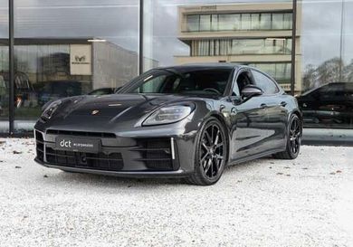 Porsche Panamera, 2023