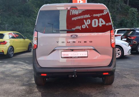 Ford Tourneo Courier, 2026 3