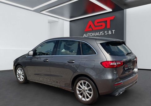 Mercedes-Benz B 180, 2019