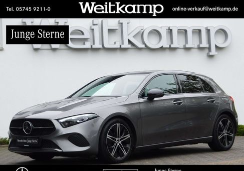 Mercedes-Benz A 200, 2023