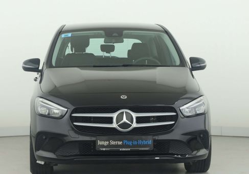 Mercedes-Benz B 250, 2022