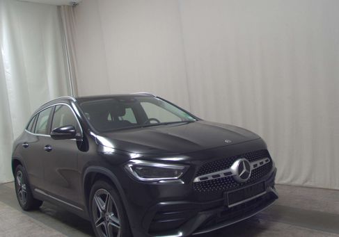 Mercedes-Benz GLA 220, 2020