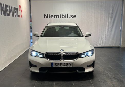 BMW 320, 2021
