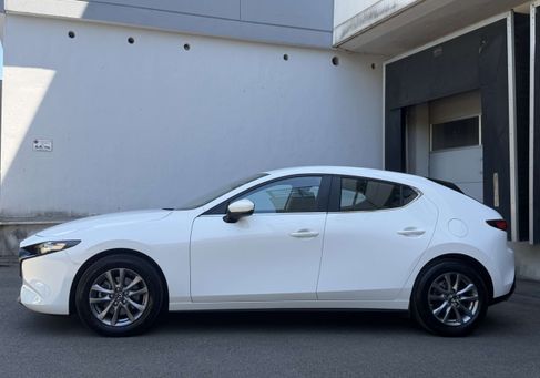 Mazda 3, 2022
