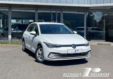 Volkswagen Golf, 2022