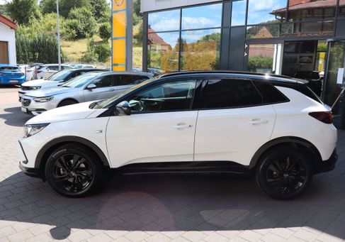 Opel Grandland X, 2022 3