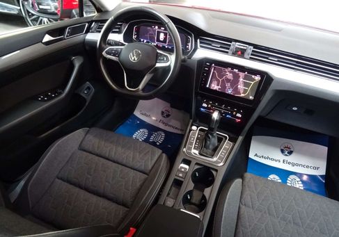 Volkswagen Passat Variant, 2023