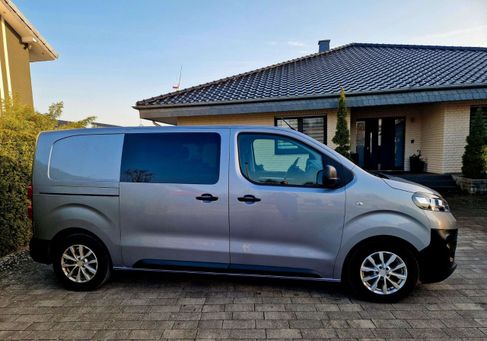 Opel Vivaro, 2022