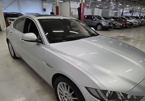 Jaguar XE, 2016