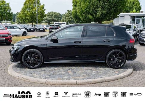 Volkswagen Golf, 2024