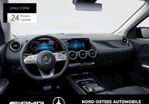 Mercedes-Benz GLA 250, 2021