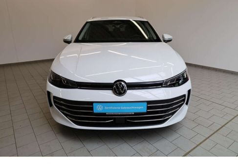 Volkswagen Passat Variant, 2024 3