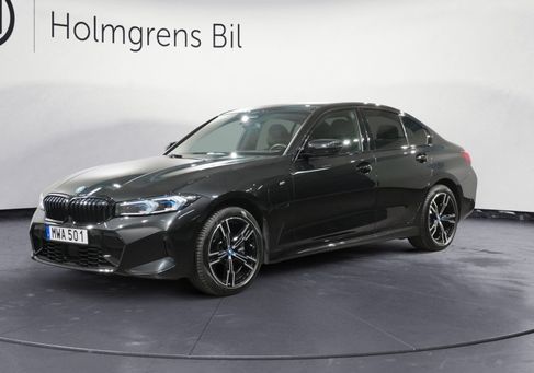 BMW 330, 2024