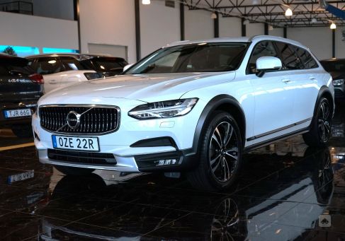 Volvo V90 Cross Country, 2020