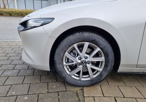 Mazda 3, 2024