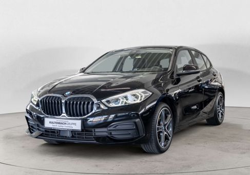 BMW 118, 2021