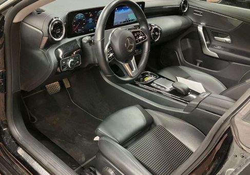 Mercedes-Benz CLA 250, 2022