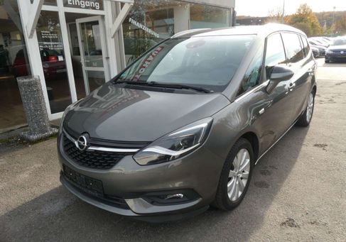 Opel Zafira, 2018