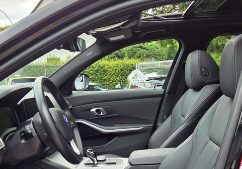 BMW 320, 2022