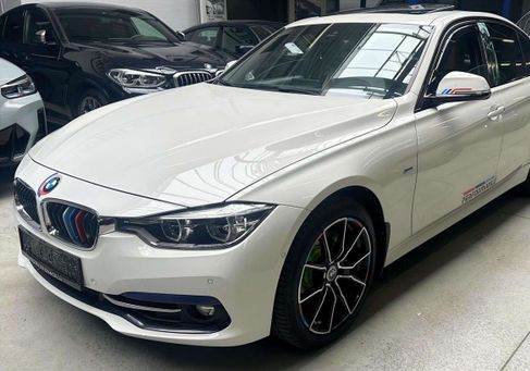 BMW 330, 2018