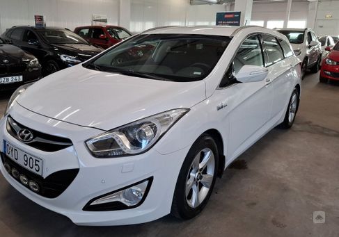 Hyundai i40, 2012