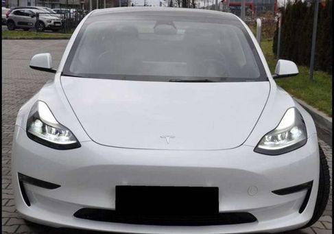 Tesla Model 3, 2020