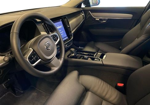 Volvo V90, 2026