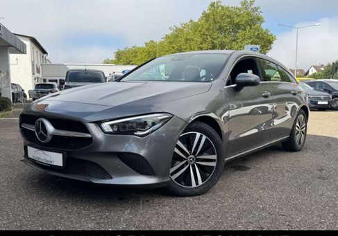 Mercedes-Benz CLA 220, 2022