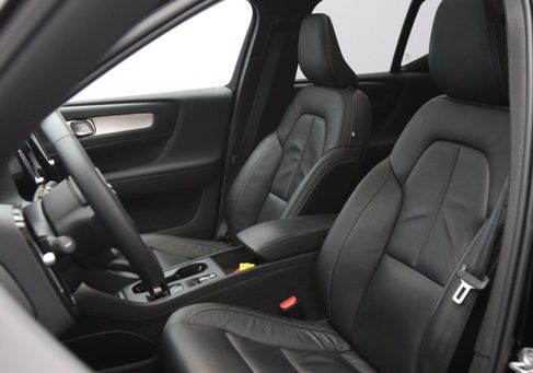 Volvo XC40, 2022 3