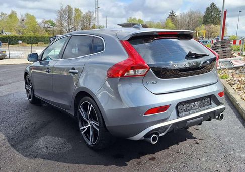 Volvo V40, 2018