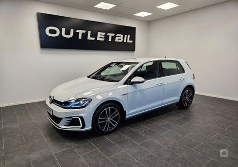 Volkswagen Golf, 2020