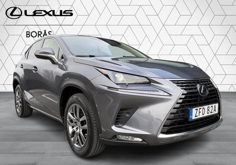 Lexus NX, 2021