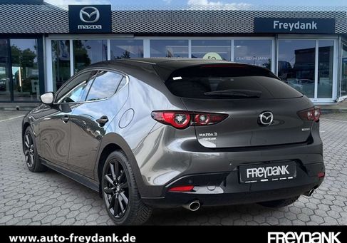 Mazda 3, 2022