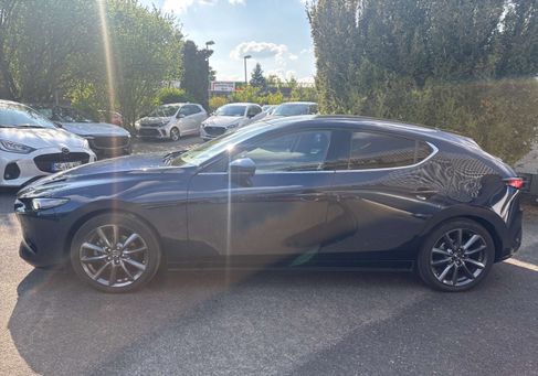 Mazda 3, 2022