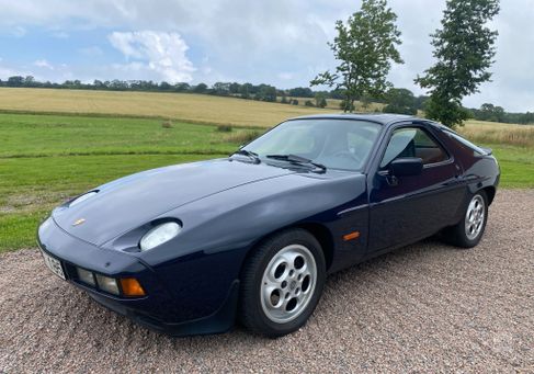 Porsche 928, 1985