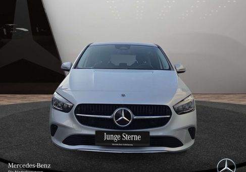 Mercedes-Benz B 220, 2023