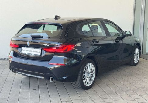 BMW 118, 2022