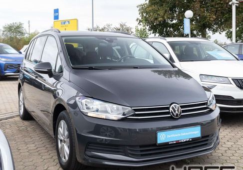 Volkswagen Touran, 2023 3