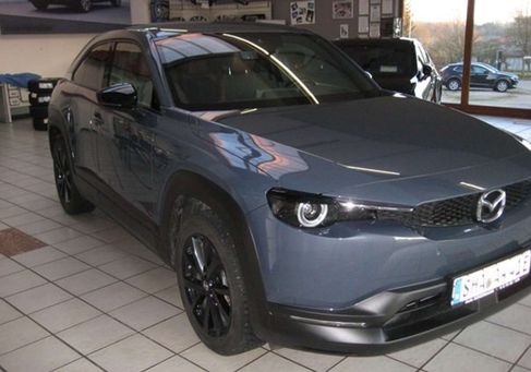 Mazda MX-30, 2023 3