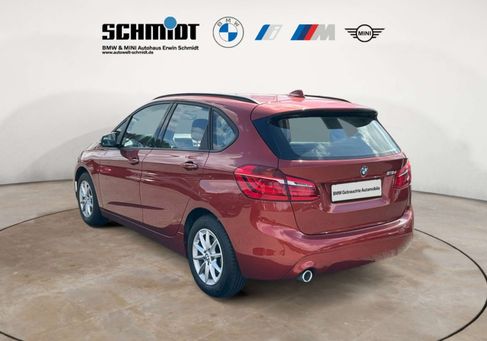 BMW 216, 2021