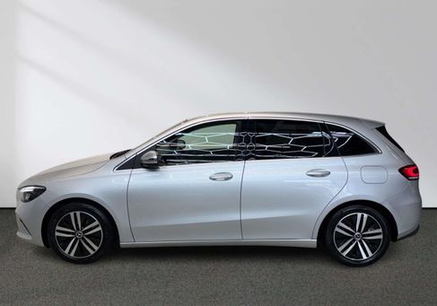 Mercedes-Benz B 220, 2020